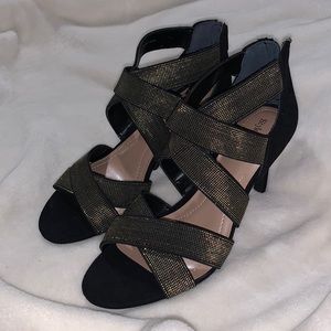 Style & Co. Seleste Black/Gold Strap Sandles 3" Heels. SIZE 8